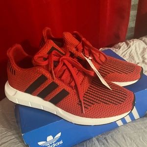 SWIFT RUN J ADIDAS
